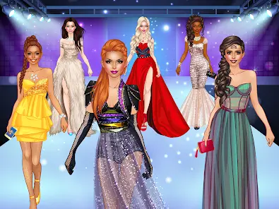 Runway competition in Fashion Show game